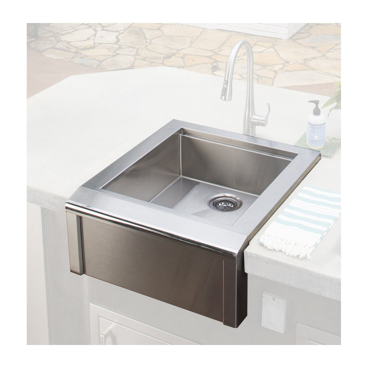 Alfresco 24-Inch Built-In Bartender &amp; Sink System (No Faucet Included) - AGBC-24