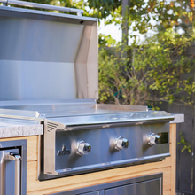 Blaze LTE PRO 40-Inch Built-in Natural Gas Griddle w/ Digital Temperature Screen &amp; Lift-Assist Lid - BLZ-GRIDDLE40-NG